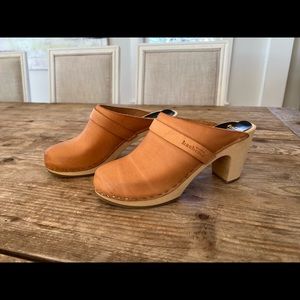 Swedish Hasbeens Clogs classic in Natural size 39